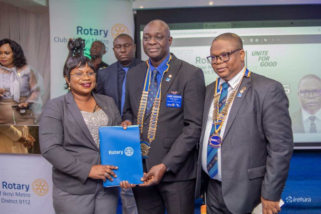 DG Visit RC Ikoyi Metro